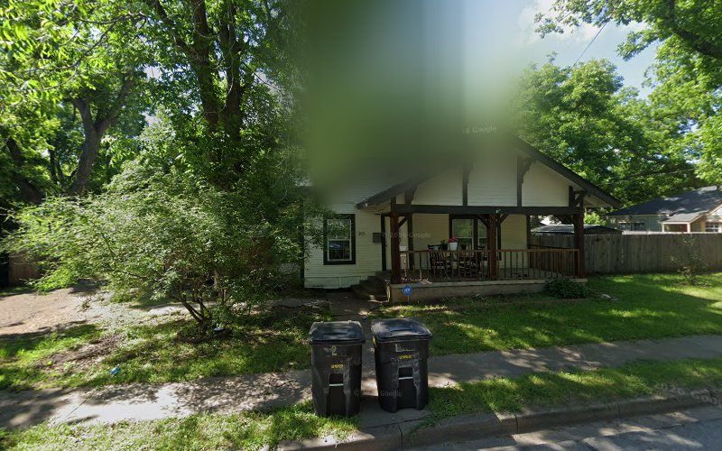 Mowing & Sowing Lawn Care and Tree Service in Cleburne