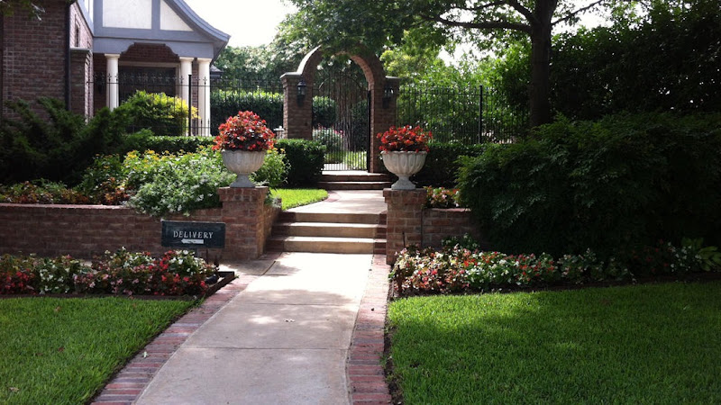 Meador's Garden Center & Landscaping in Denton